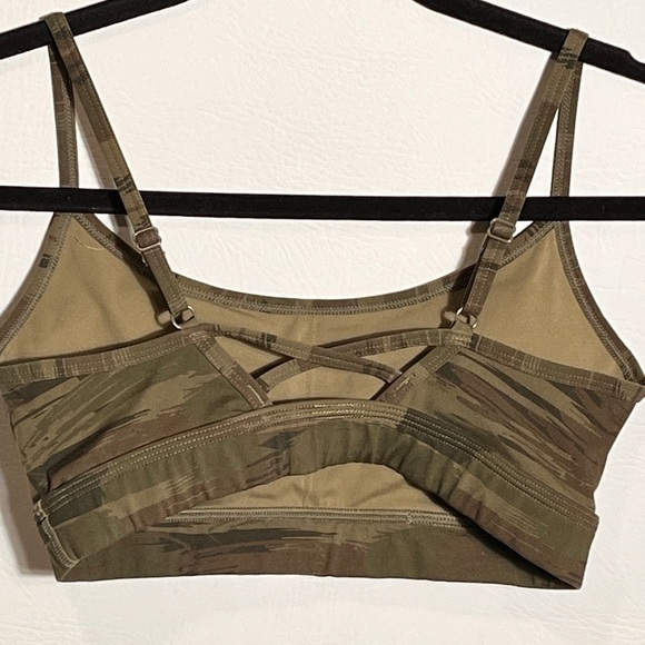 Alphalete Limitless Camo Sports Bra XS - Picture 4 of 9